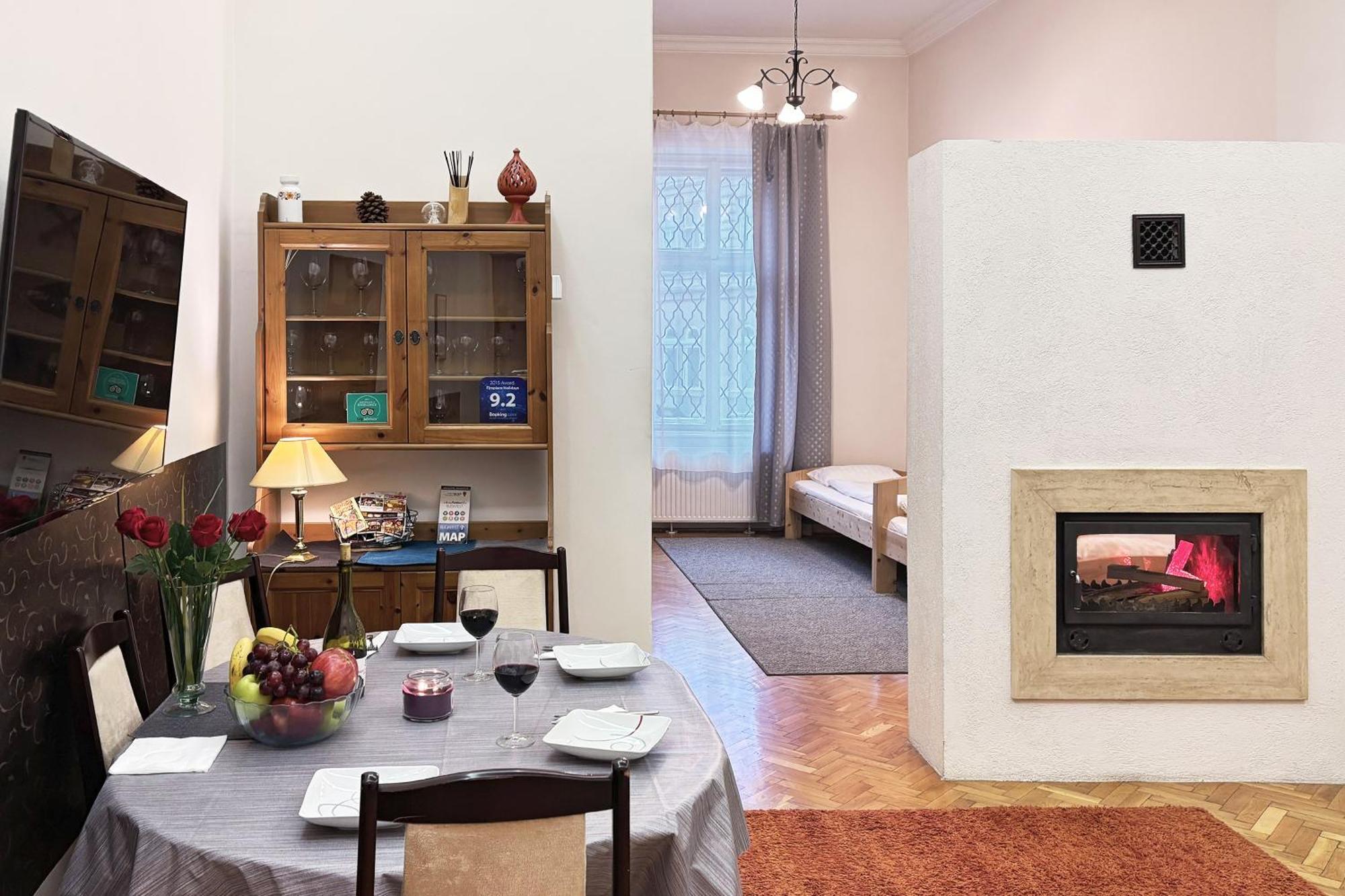 Fireplace Holidays Budapest Eksteriør billede